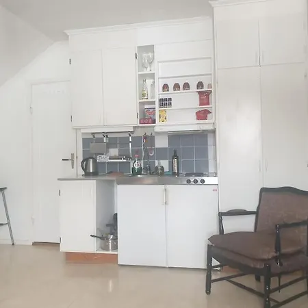 Charmig Vindslaegenhet- Centralt I Umeå Exterior photo